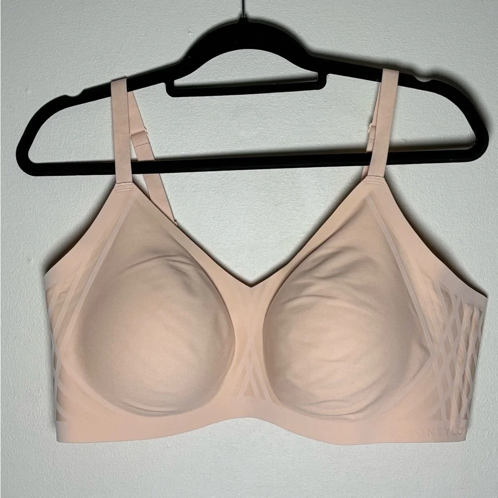 HoneyLove Women's Silhouette Nude Bra w/ removable pads Size 2X